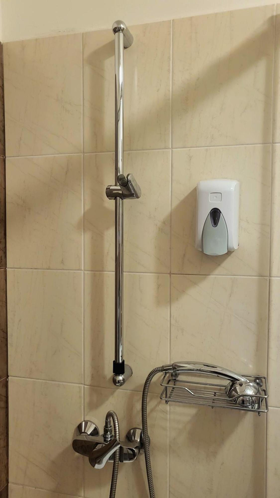 Selfness Roznava Aparthotel Kültér fotó