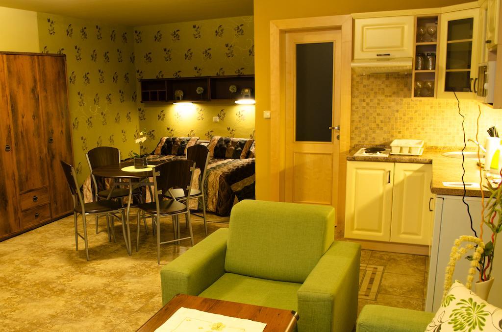 Selfness Roznava Aparthotel Szoba fotó